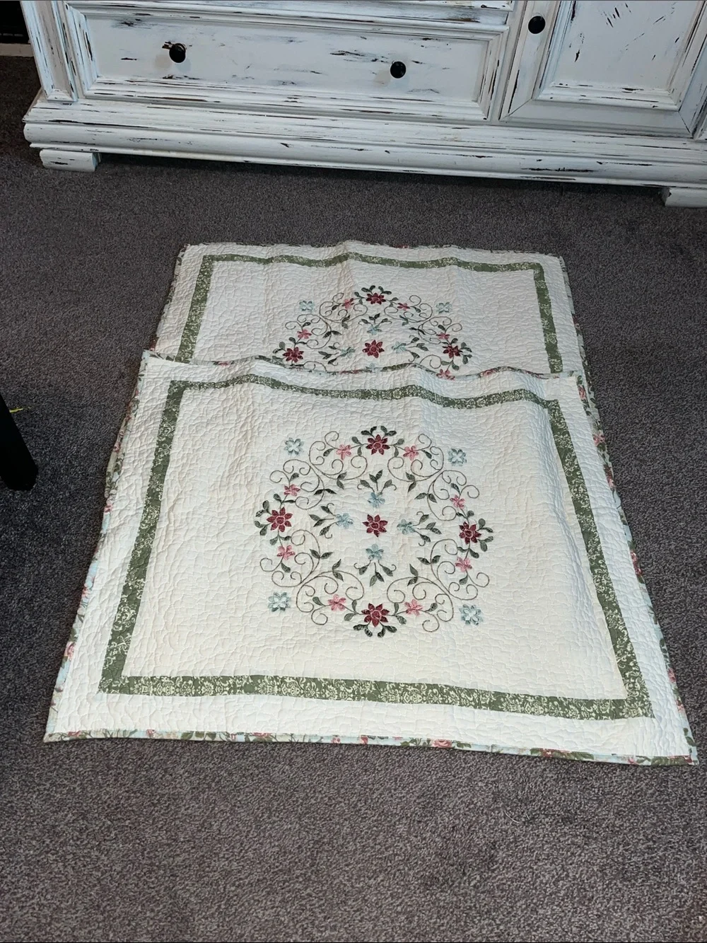 Cream Quilted Bedspread with Floral Embroidery and Green Trim